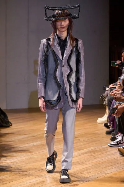 Look 13